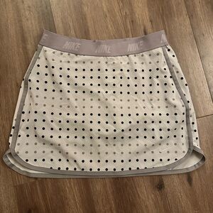 Nike Women's Dirt Fit Skirt Athletic White Polka Dot